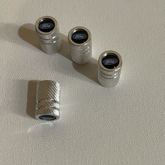 Ford logo fob Keychain black leather and set of 4 valve Stem caps silver NWT - Picture 3 of 6
